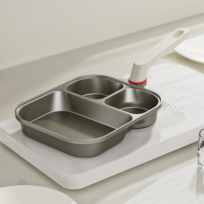 Raidley Top 4-in-1 Nonstick Frying Pan: Ideal for Eggs, Bacon, and Burgers