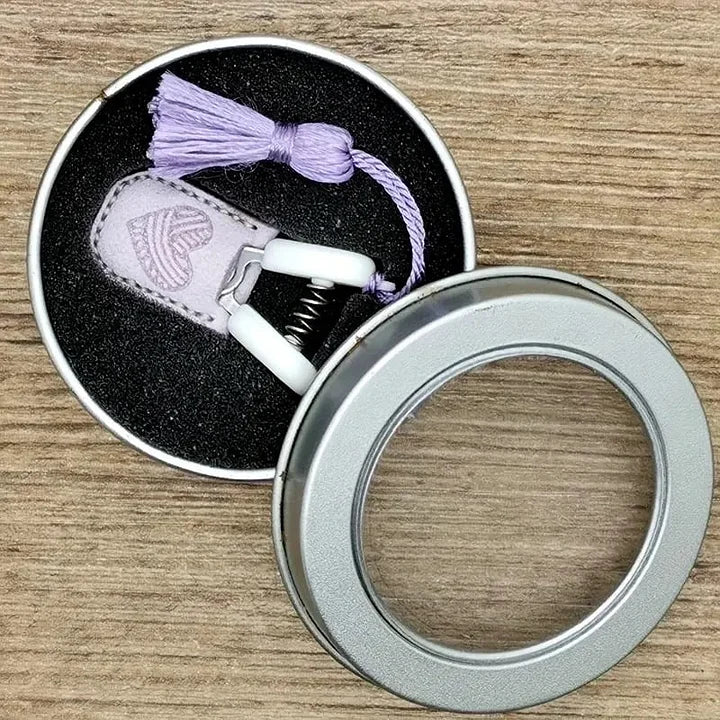 (🌲Christmas Hot Sale- 49% OFF) Artistic Mini Scissors✂️, 🎁Metal Storage Box + Leather Cover