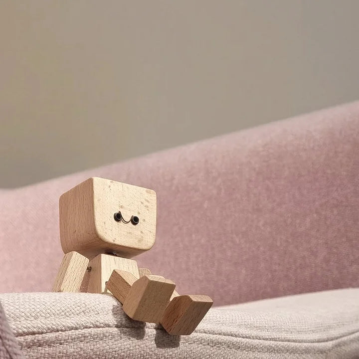 (🌲Christmas Hot Sale- 49% OFF) Shaking Feet Wooden Doll - Sways with 12 Pcs Magnetic Expressions