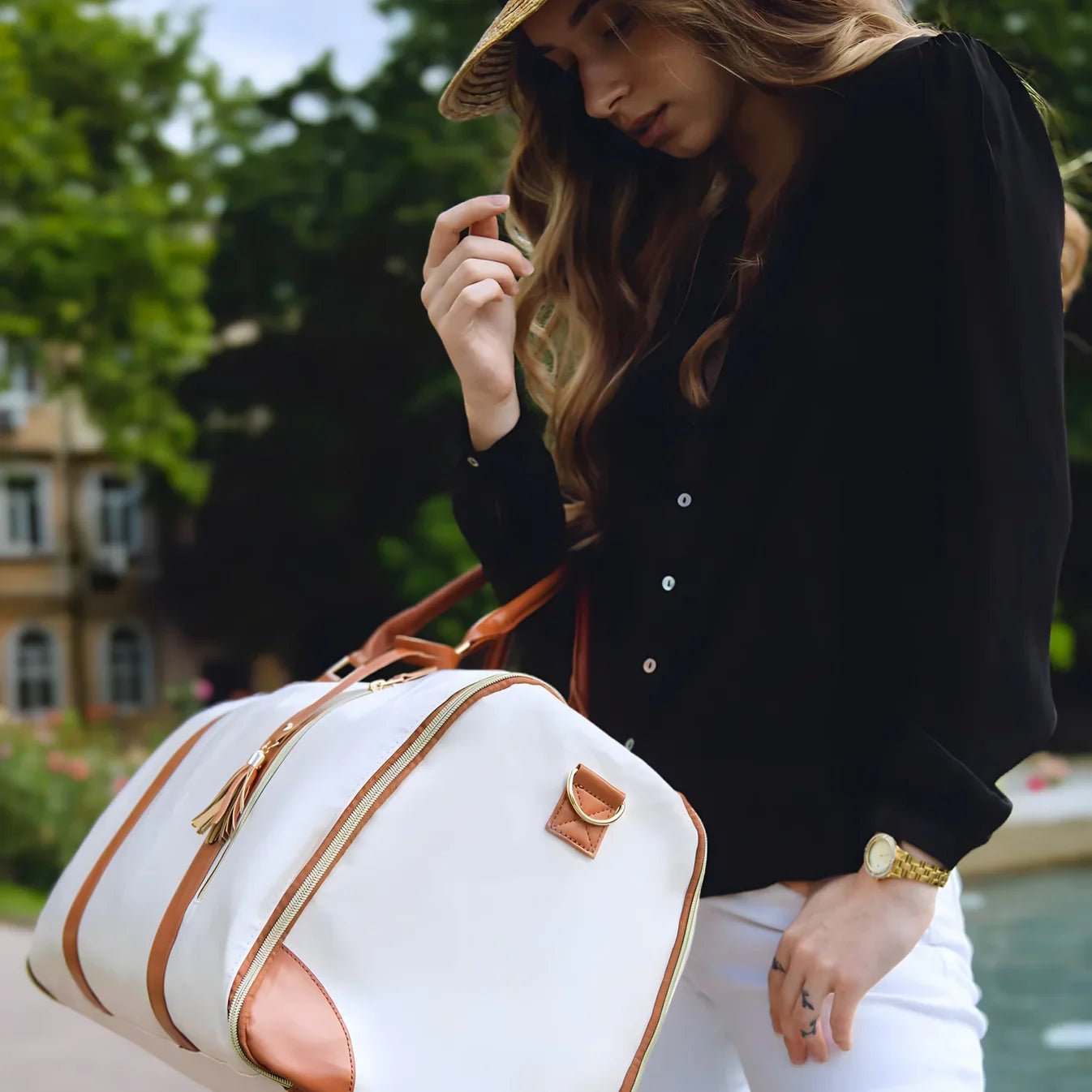 Couvelli Travel Bag