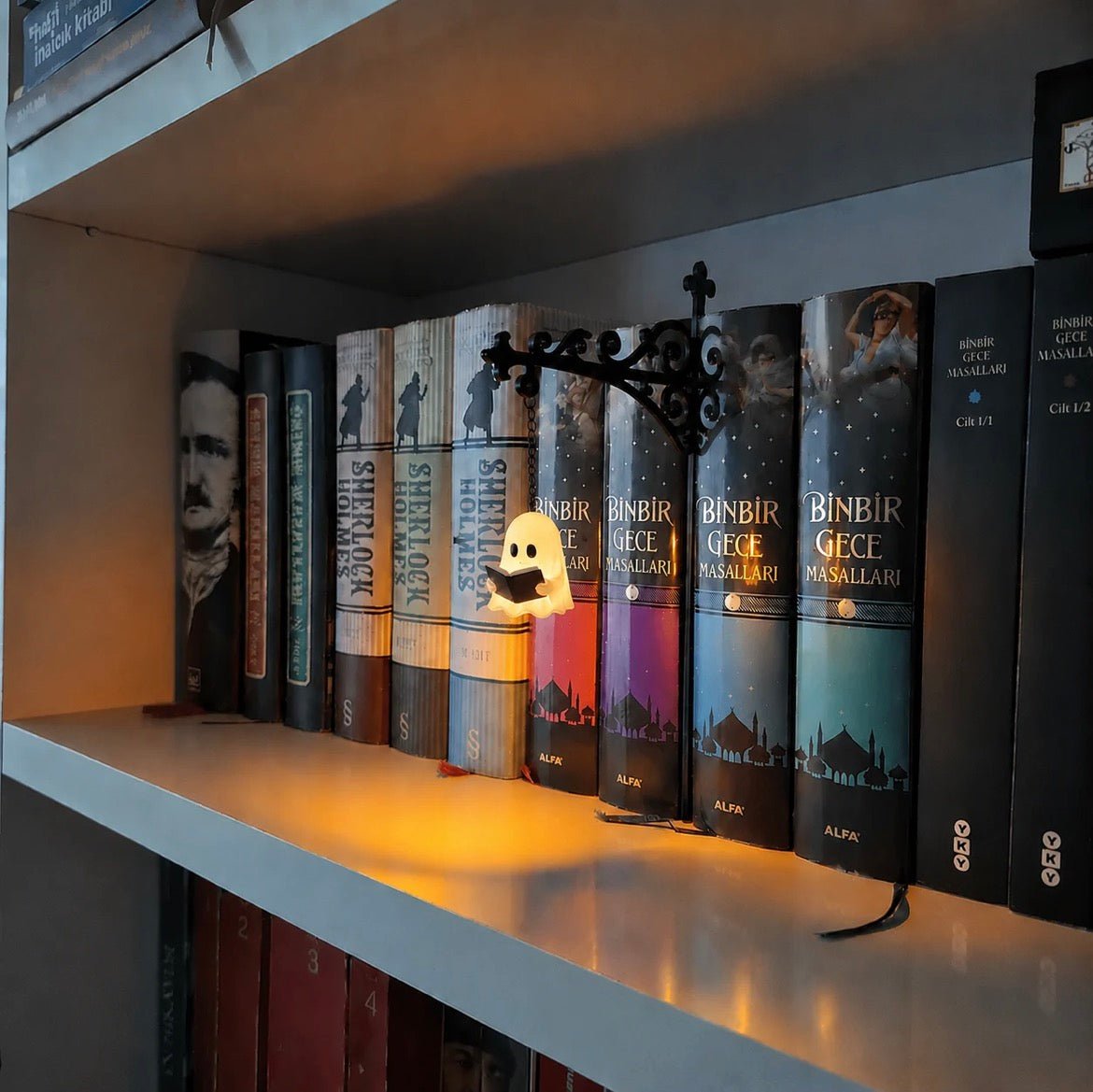 Krejova Mini Bookshelf Lamp - Library Lantern