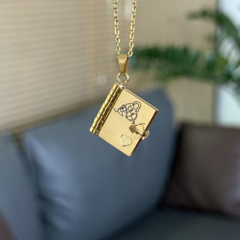 Mainora Book Necklace for Granddaughter / GOLD